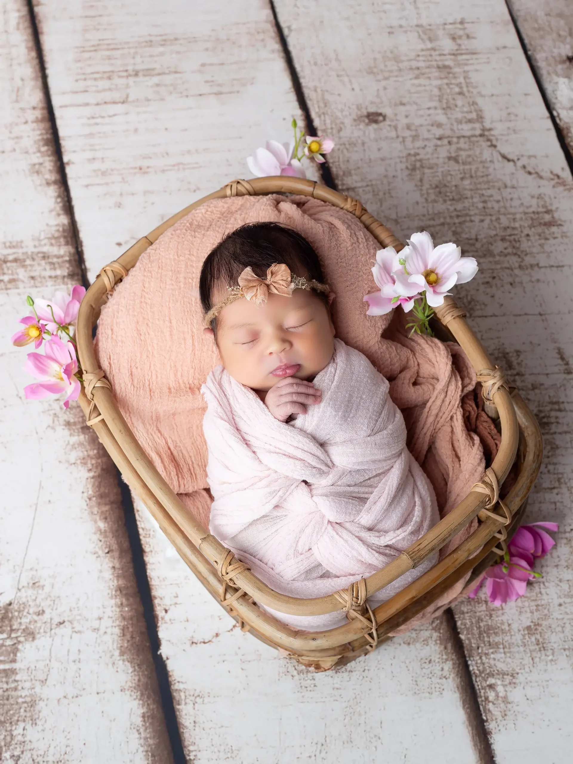 photographe séance naissance en studio à Saint-André-De-Cubzac